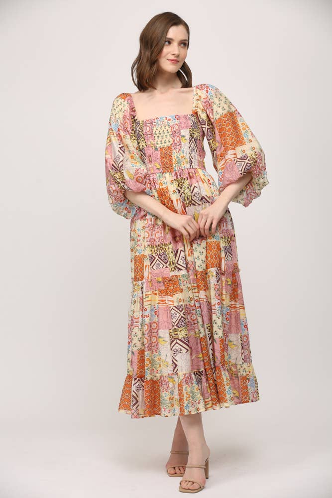 ELFENBEIN MULTI PATCHWORK-MIDIKLEID MIT GESMOKTEM OBERTEIL UND QUADRATISCHEM AUSSCHNITT FD30165 für den Großhandel auf Faire3