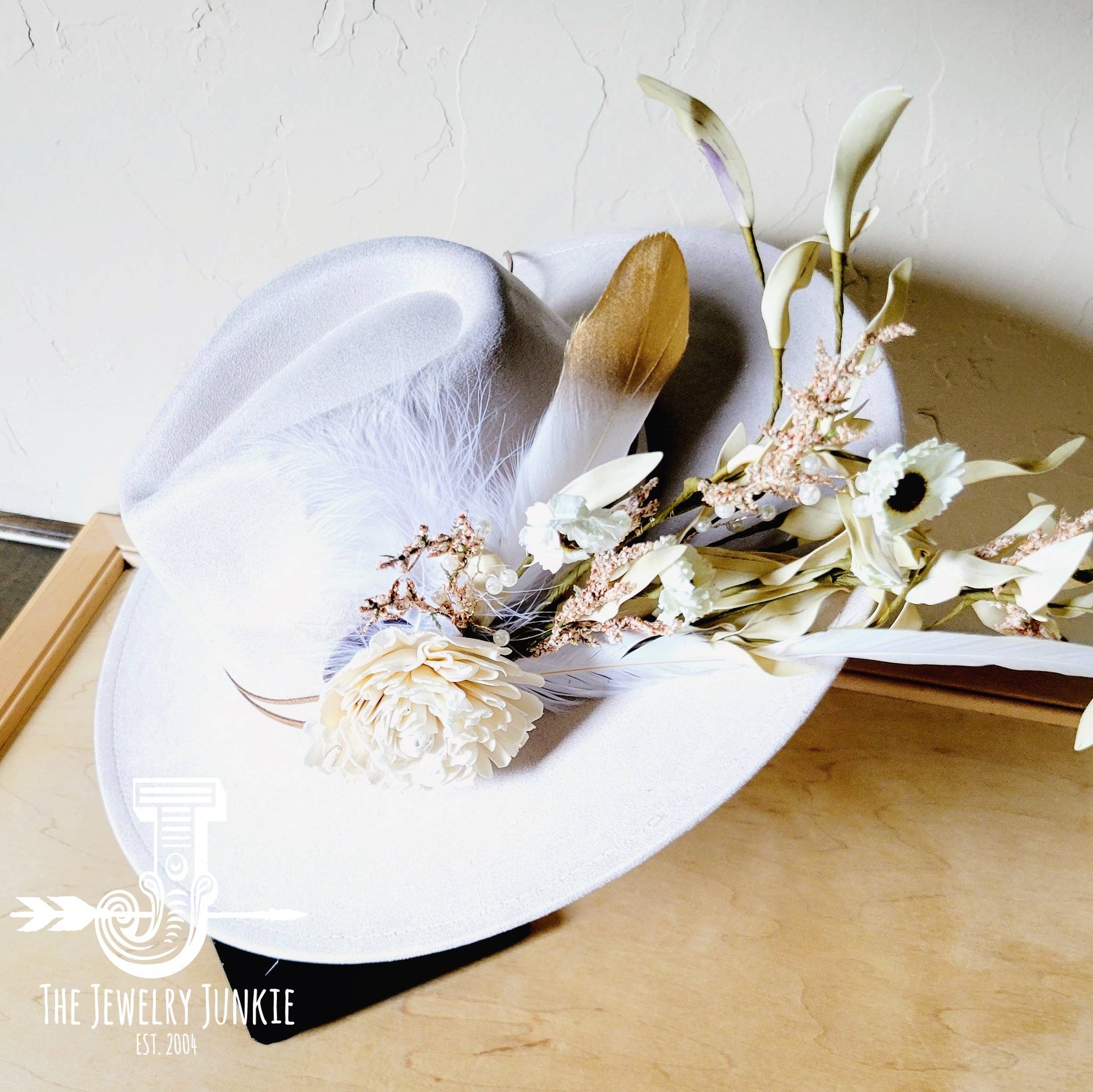 The Jewelry Junkie - Wholesale Fedora - Women's - Boho Western Wedding Floral Feather Bridal Hat in Bone 984h7
