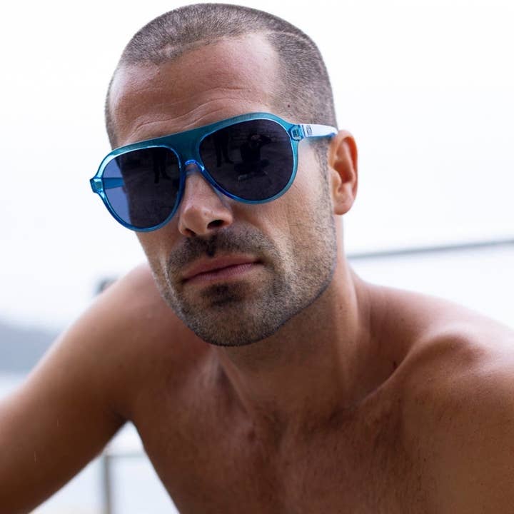 REED glänzend transluzent mint | Blaue Bio-Linse für den Großhandel von Childe Eco Eyewear