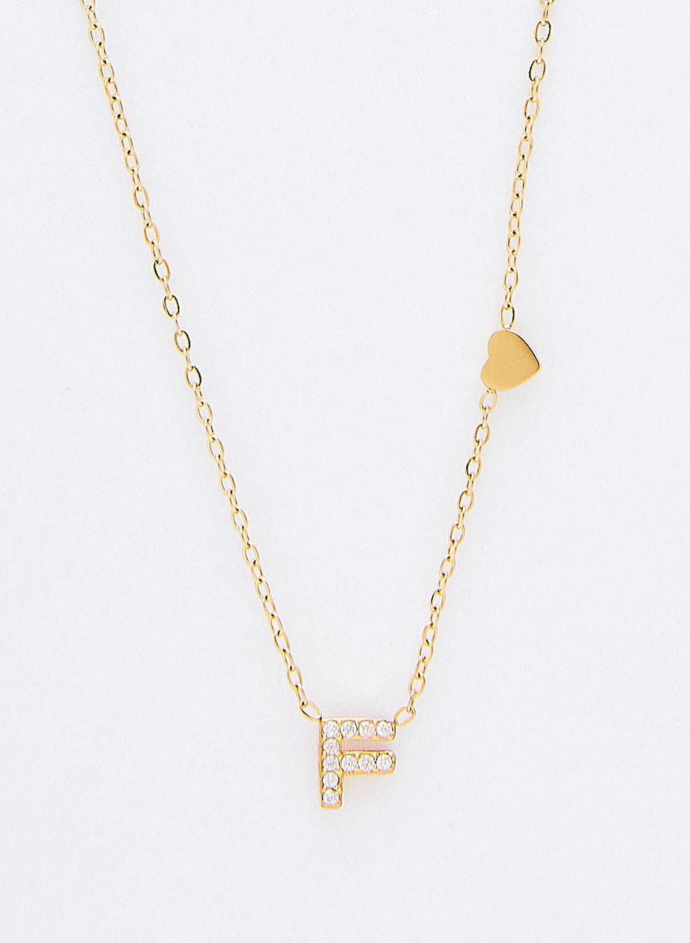 Cassette Barcelona - Vente Colliers à pendentif - Collier Initial avec Détail Cœur & Pierres de Zirconium5