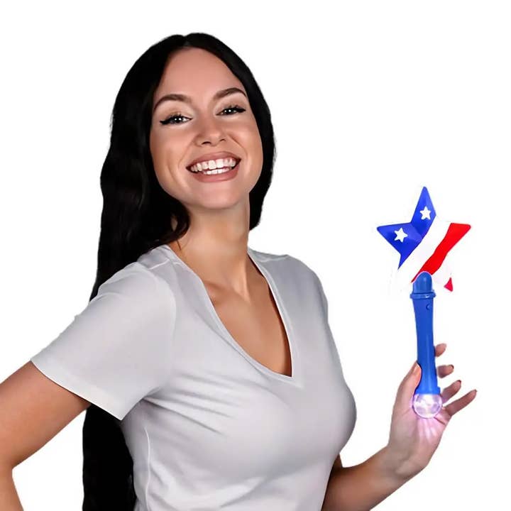 Illuminez la baguette prismatique du drapeau patriotique américain le 4 juillet pour la vente par Blinkee.com, LLC