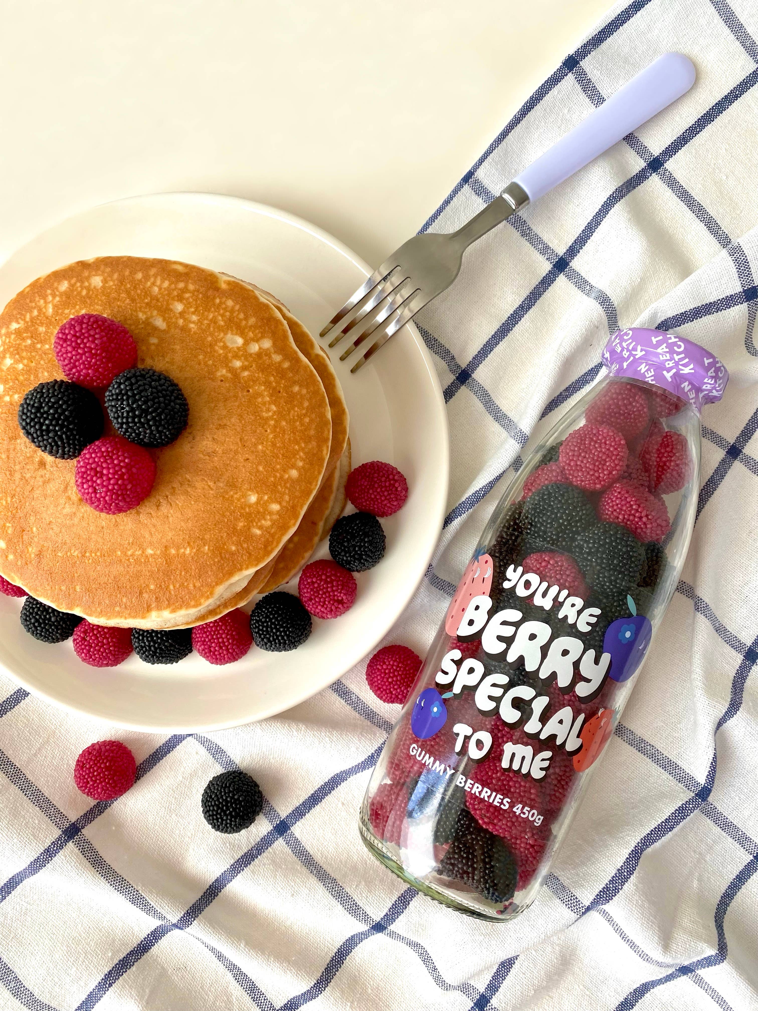 Treat Kitchen - Wholesale Gummy - "You're Berry Special" Gummy Berries Message Sweet Bottle3