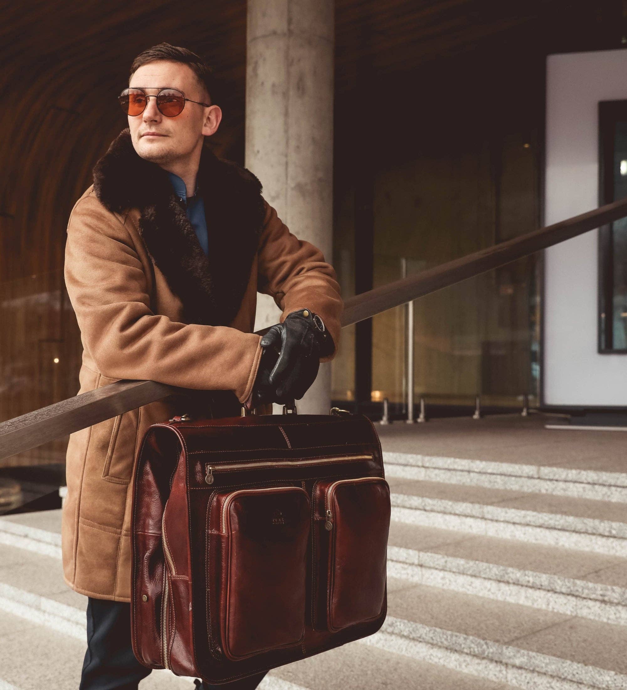 Time Resistance – wholesale Garment bag – unisex – Leather Garment Bag - The Big Sleep2