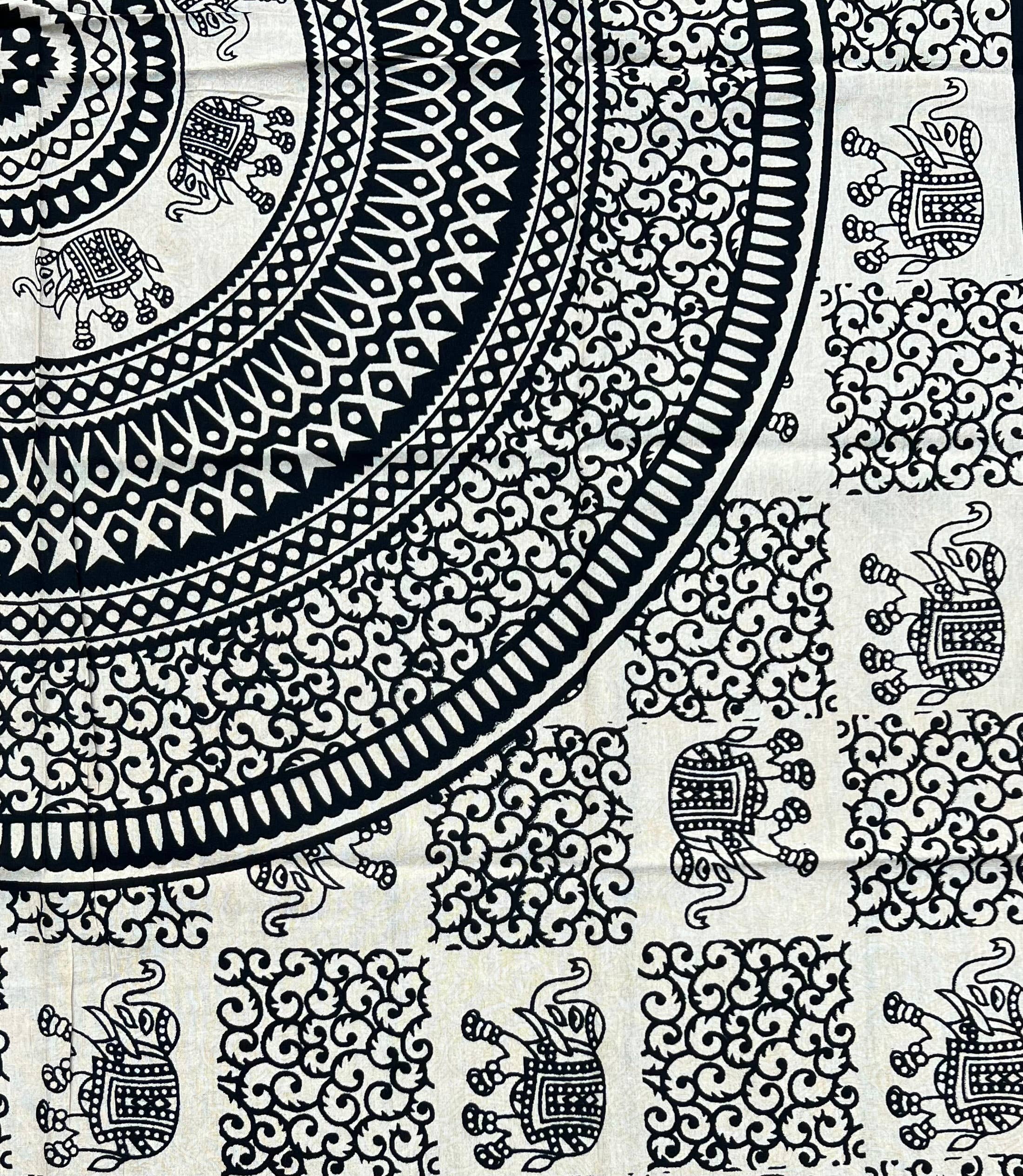 Lungta Imports - Vendita all'ingrosso Arazzi/Tessuti d'arredo - Arazzo Elephant Mandala 80 «X50" Bianco6