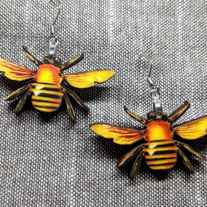Boucles d'oreilles abeille Chubby pour la vente par Iamsonotcool