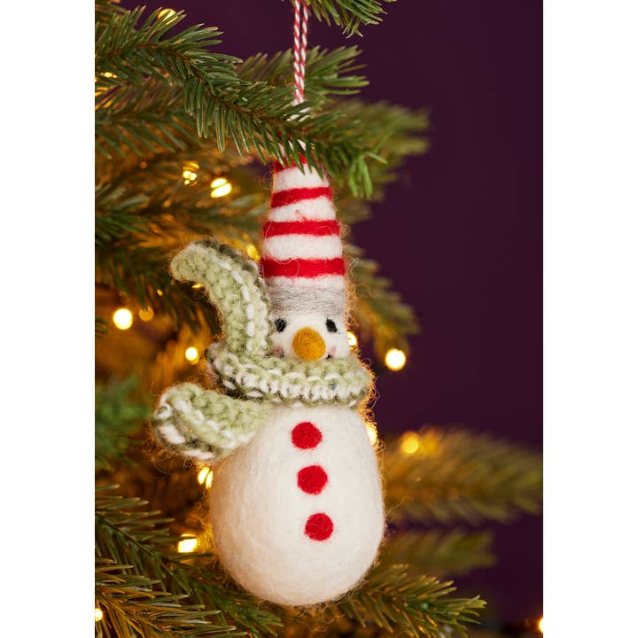 Namaste - Wholesale Christmas Decoration - Felt Snowman, Pointy Hat & Handknit Scarf