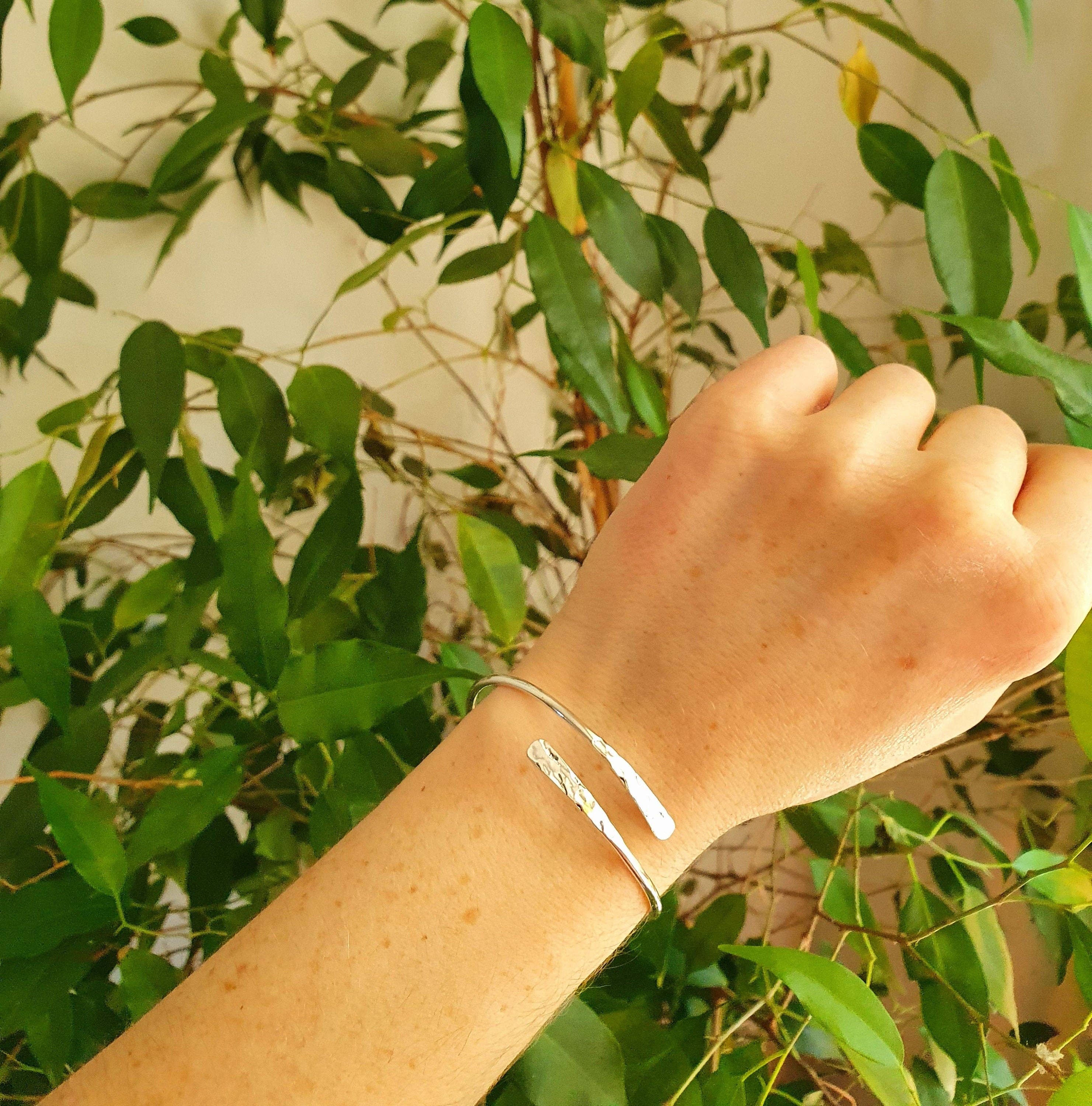 Kaali Boutique - Vendita all'ingrosso Bracciale a polsino - Bracciale in Argento Martellato, Bracciale Antiossidante8