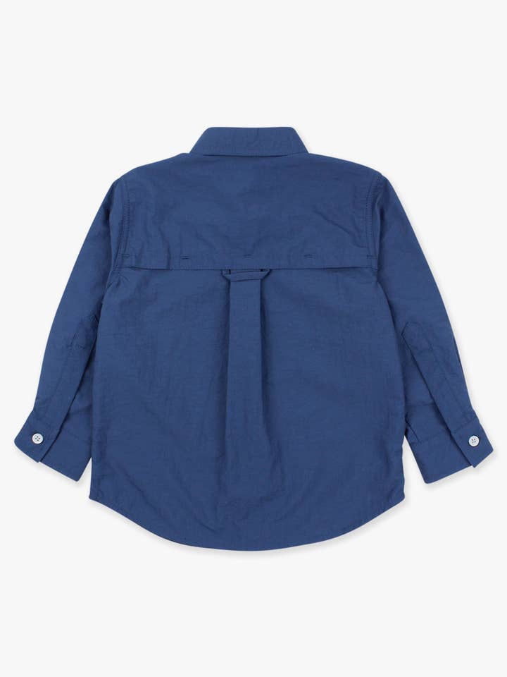 Blu Camicia da pesca per bambini blu navy con protezione solare e bottoni in vendita all'ingrosso su Faire1