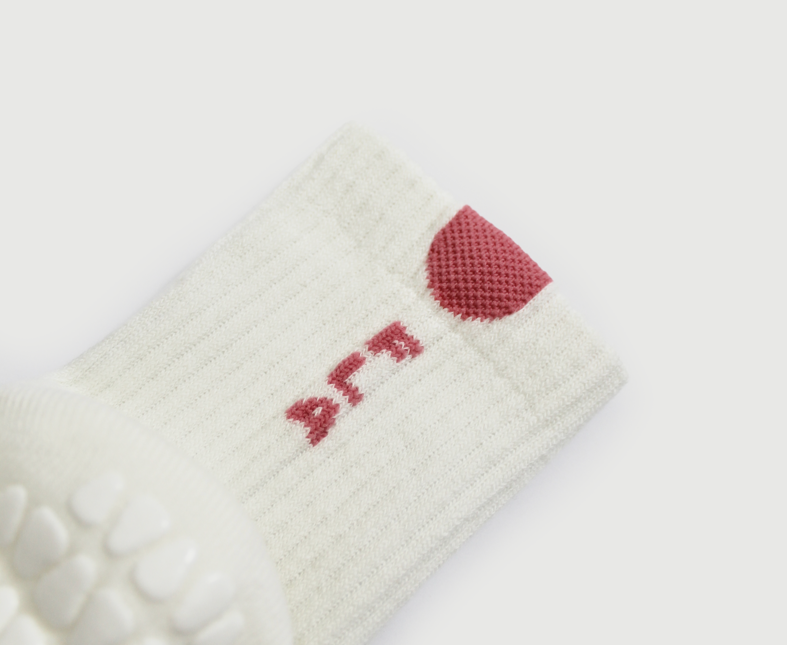 Fraise – wholesale Socks – Unisex – Paloma Dipped Crew2