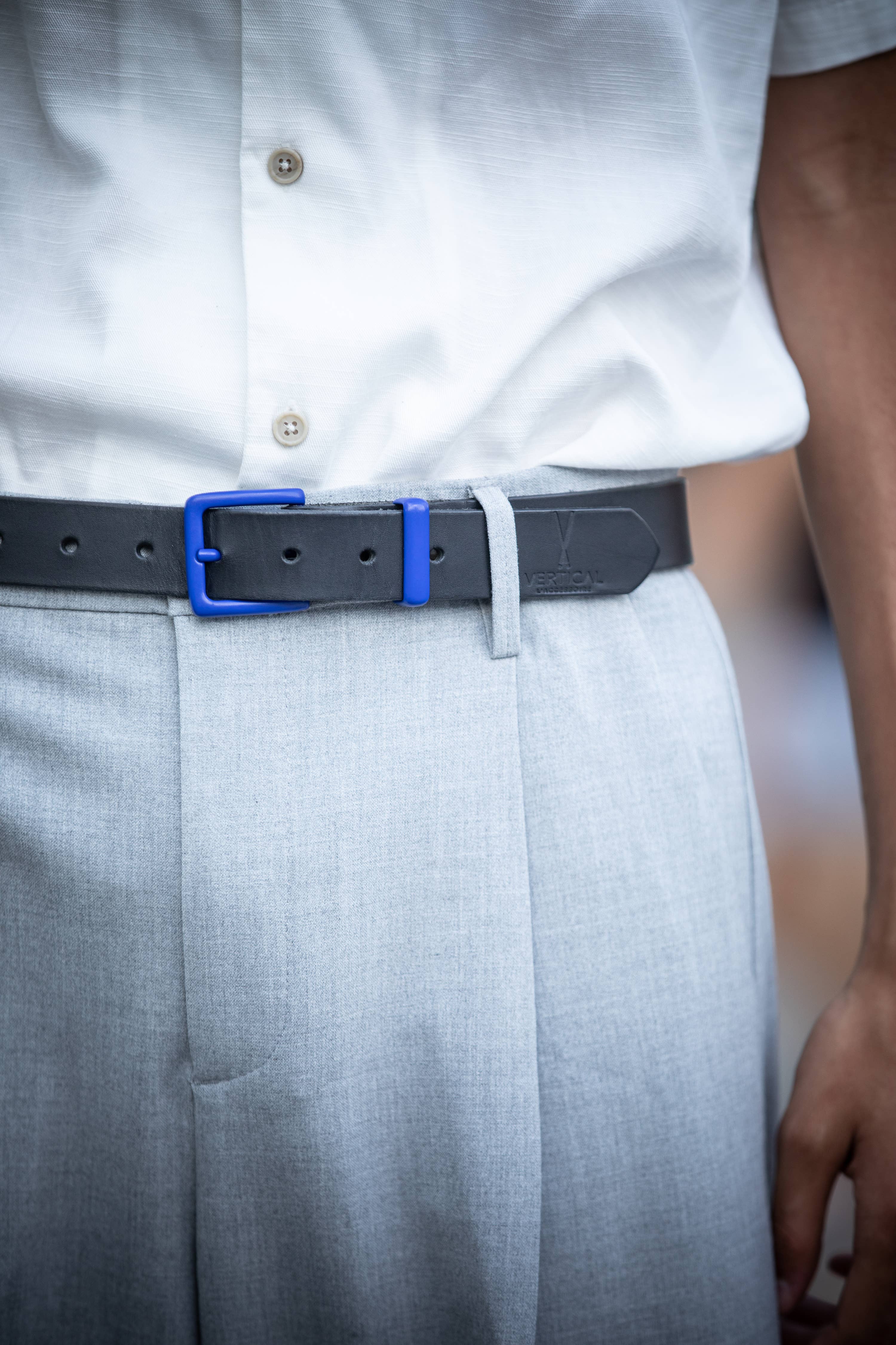 VERTICAL L'ACCESSOIRE – Engroshandel Bælte - Unisex – Ægte læderbælte med udskiftelig sort spænde6