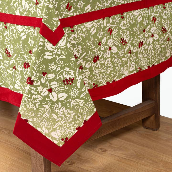 Couleur Nature - Wholesale Tablecloth - Baies de Houx Red & Green Tablecloth8