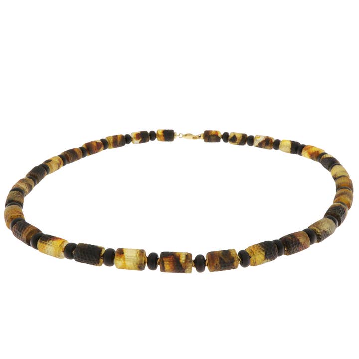 Grüne Bernsteinkette aus dem Baltikum 52 cm mit Goldverschluss für den Großhandel von The Natural Amber