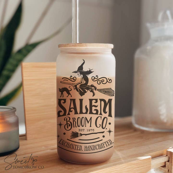 Salem Broom Co. Libbey Bierglas Hekserige Halloween Beker voor wholesale door Cataleya Designs Studio LLC