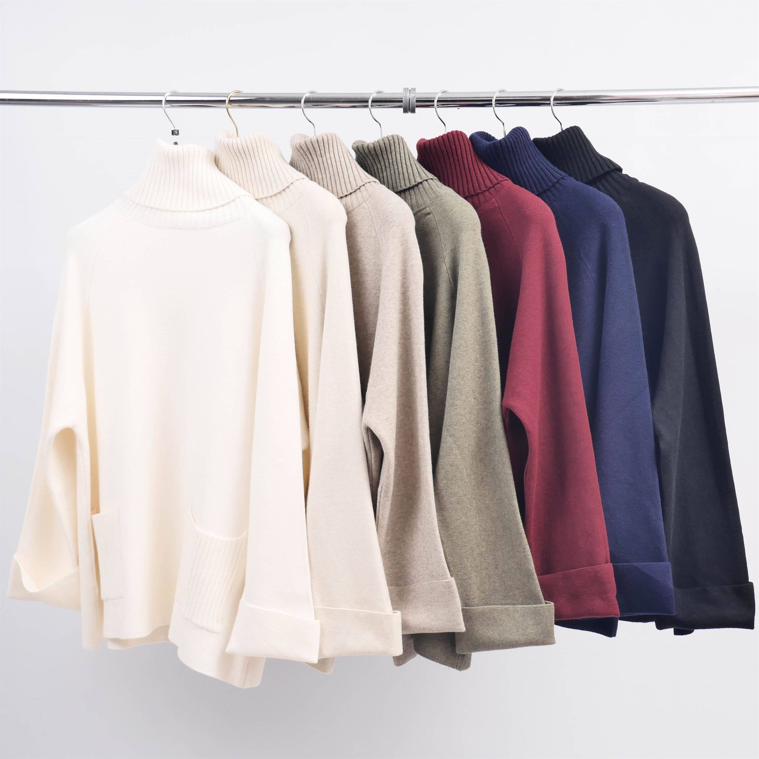 Cecile Wang - Wholesale Knit Sweater - Women's - Turtleneck sweater with two pockets HY110282