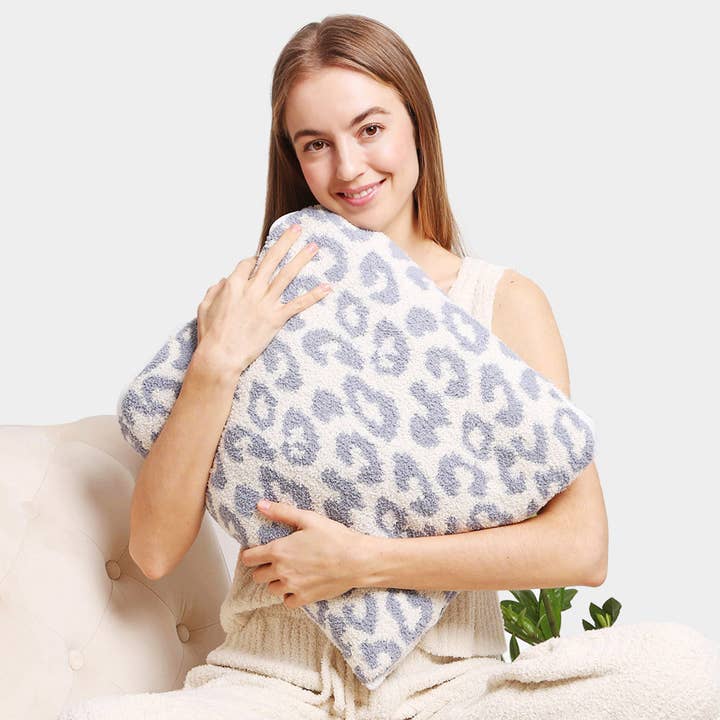 Sensibling Corp. - Wholesale Throw Pillow Cover - Leopard Patterned Cushion Cover
11