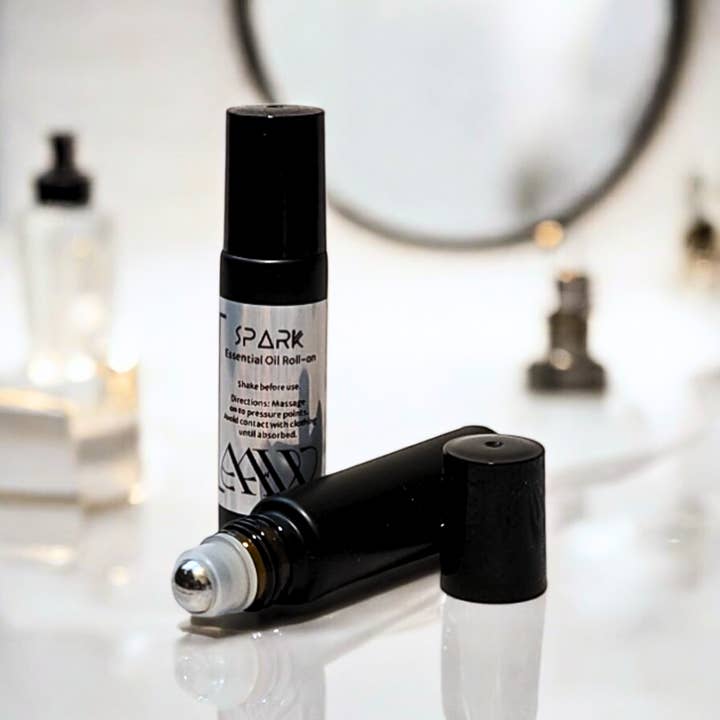 Roll-on agli oli essenziali Spark per la vendita all'ingrosso da parte di Artisan Aromatherapy & Wellness
