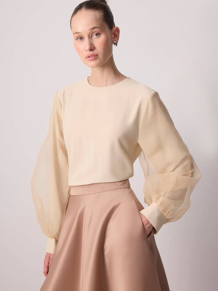 BLOUSA DE CREPE COM MANGA BALÃO DE ORGANZA TRANSPARENTE por atacado de Touché Privé