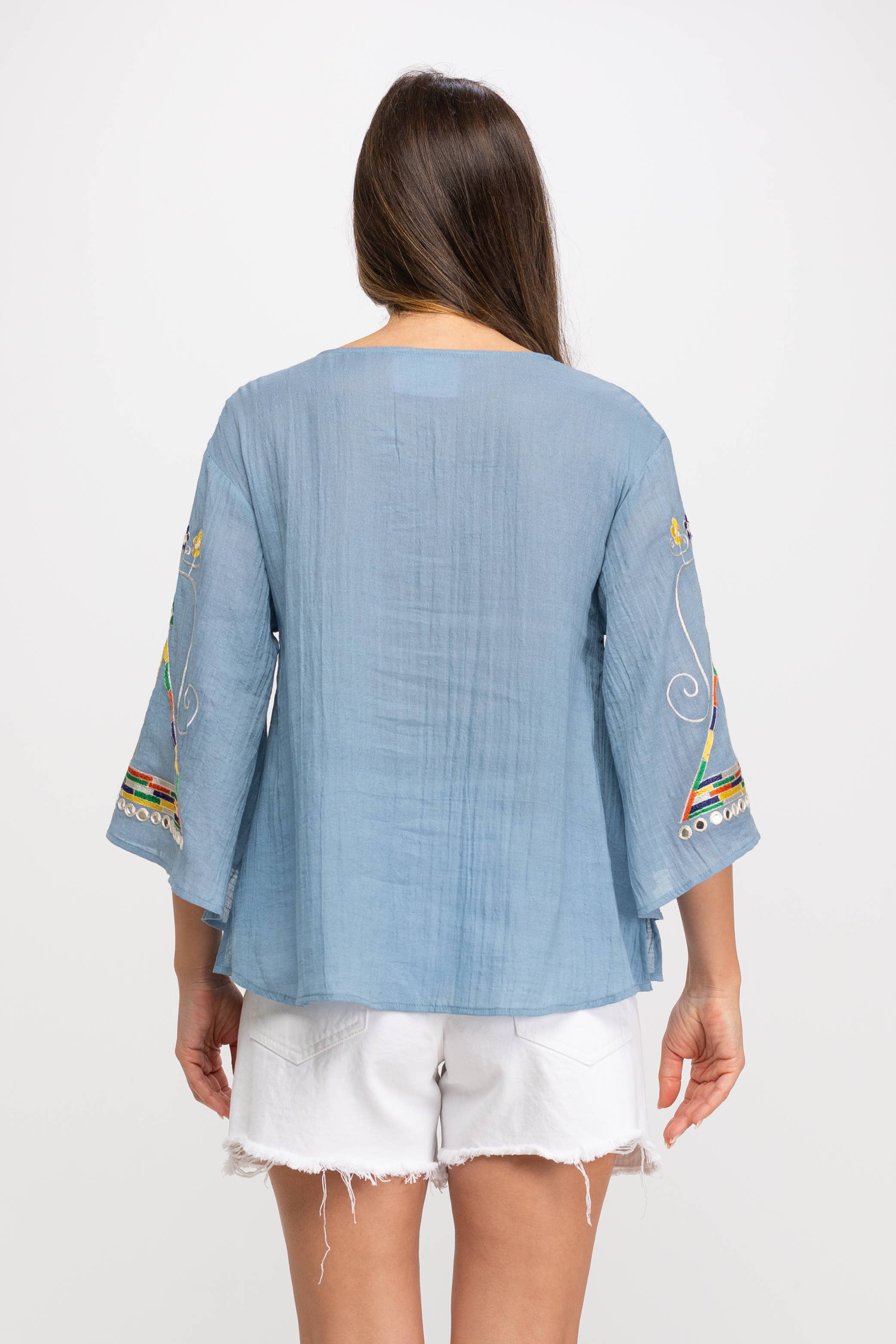 Peace & Love (CALAO IMPORT EXPORT S.L.) - Wholesale Blouse - Women's - PLAIN EMBROIDERED BLOUSE PR9011B8
