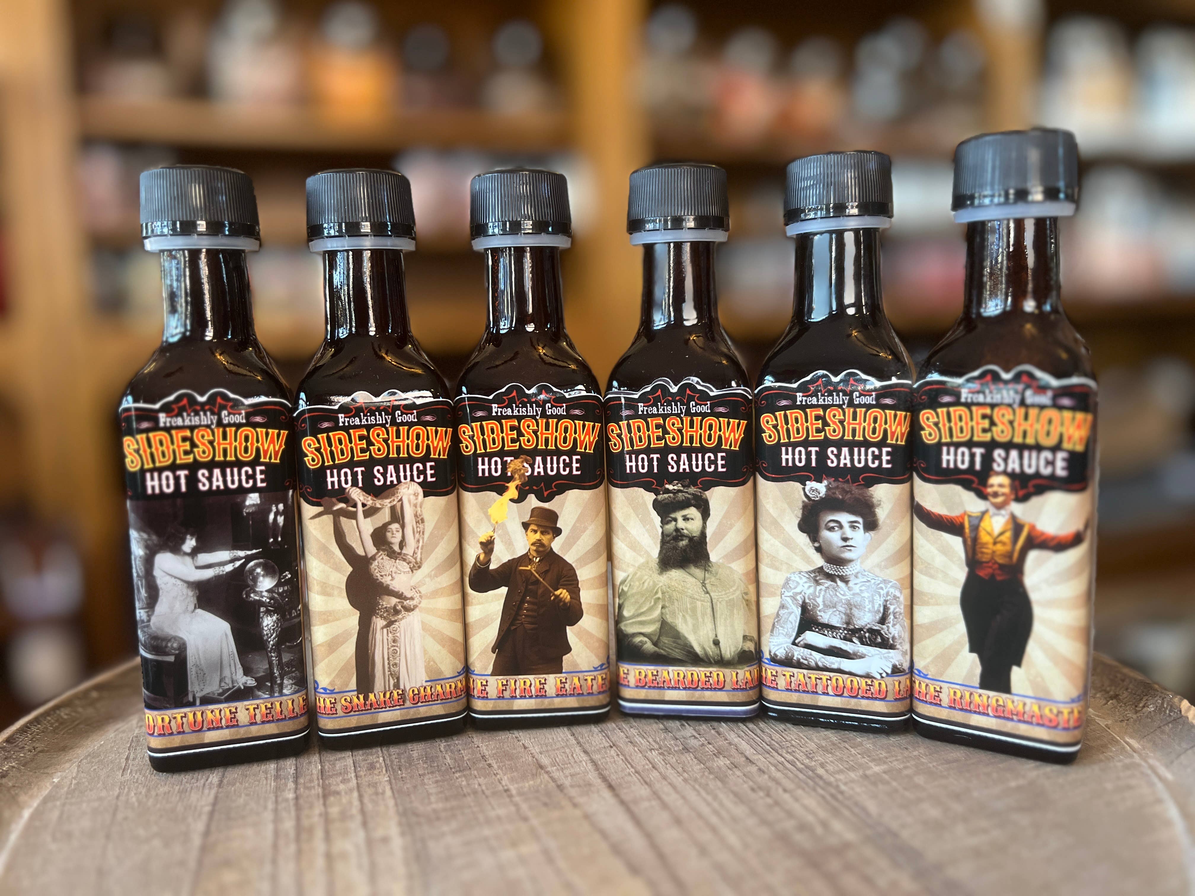 Montana Farmacy – wholesale Stark sås – Sideshow Hot Sauce © Circus Act Pack ALLA 6 smaker1