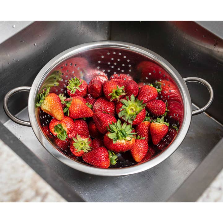 TableCraft Products Company - Wholesale Colander - 5 Qt Footed Colander with Handles2