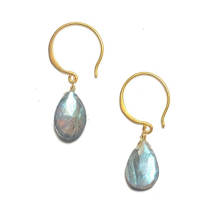 Boucles d'oreilles Solo - Labradorite de luxe - Petit pour la vente par The Wild Diamond