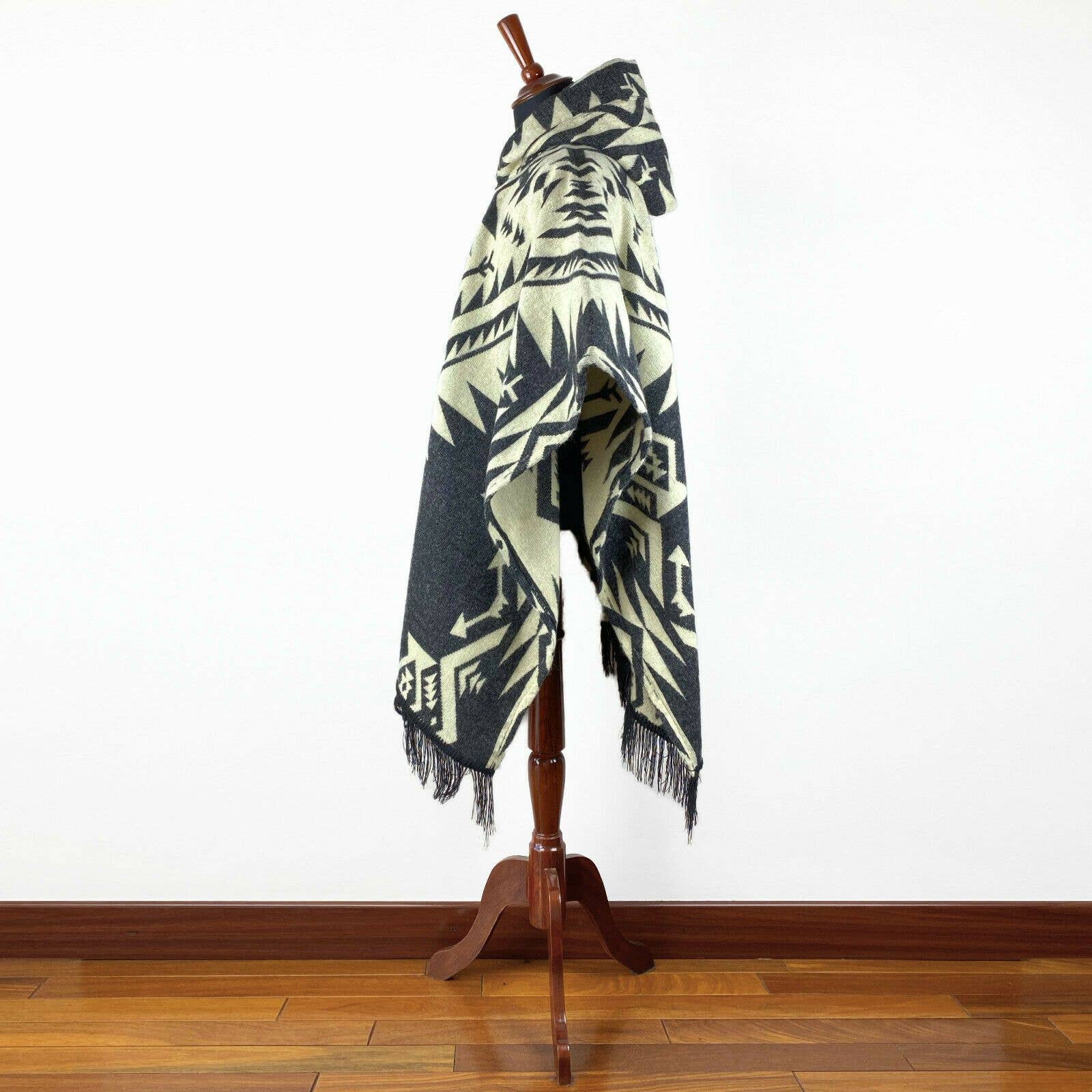 ECUALAMA – wholesale Poncho – Unisex – Baby Alpaca wool Unisex Hooded Poncho Pullover XXL -Aztec3