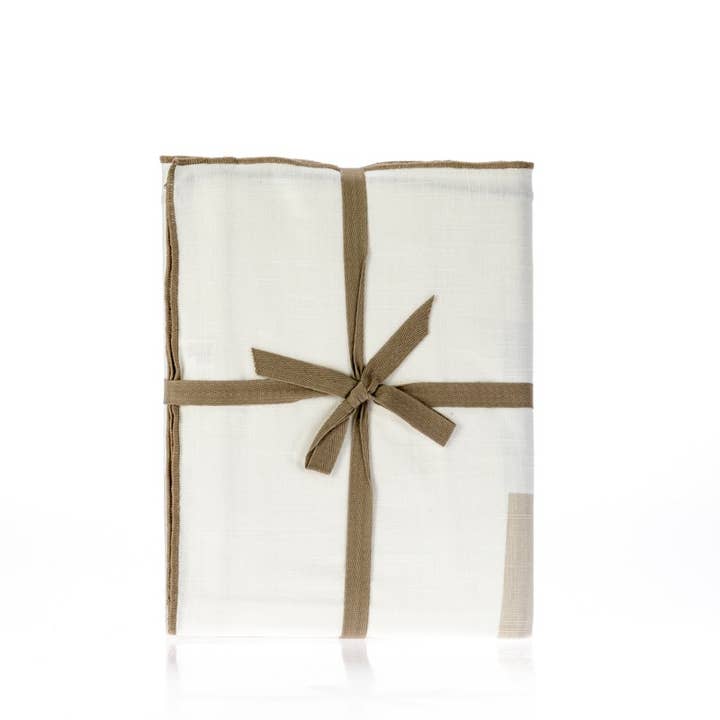 UNOCASADESIGN - Wholesale Tablecloth - Denise Tablecloth5