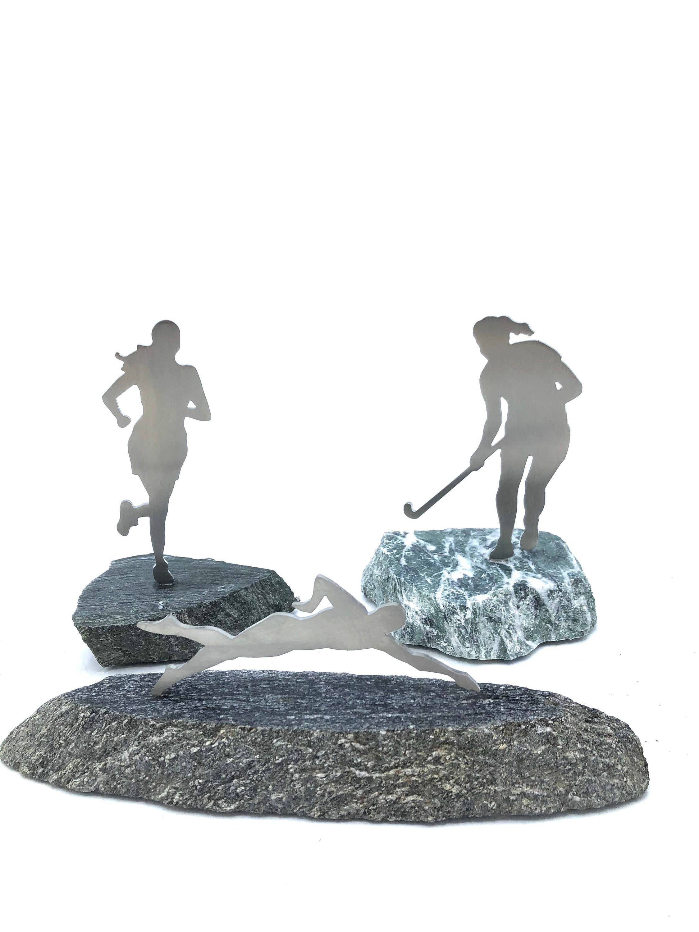 Vermont Rocks! - Vendita all'ingrosso Scultura - Scultura sportiva, trofeo sportivo scolastico, regalo di laurea, scrivania4