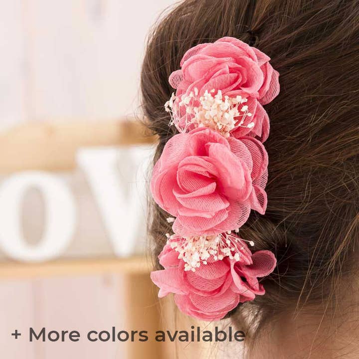 Enfeite de cabelo com flores de chiffon e gipsofila natural por atacado de Siena Hair Accessories