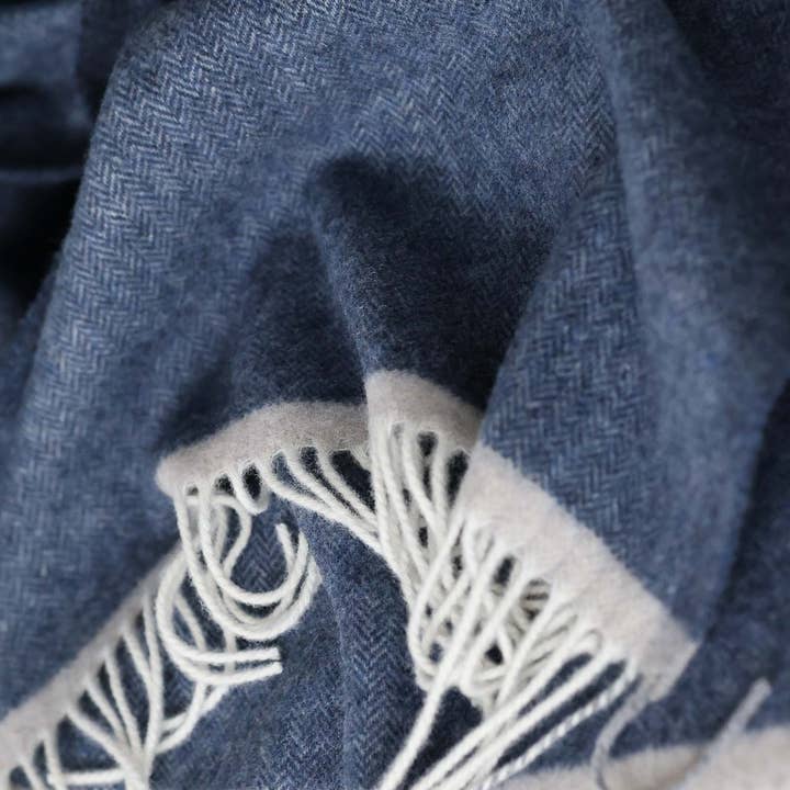 MoST - Wholesale Throw Blanket - Soft Cashmere & Merino wool throw blanket MILANO dark blue2