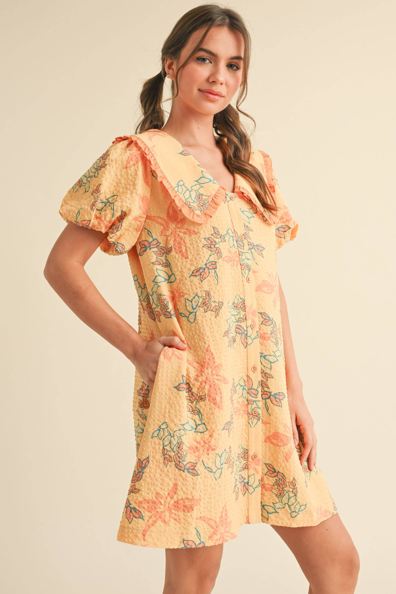 &MERCI - Wholesale Dress - Women's - DOLL COLLAR BUTTON DOWN FLORAL MINI DRESS MDR387914