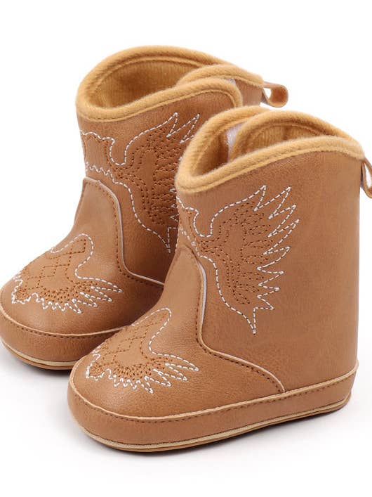 Bottes pour bébé en similicuir camel avec velcro. MY3167C pour la vente par Kids Charm Online