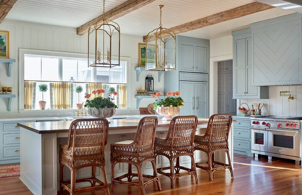 Gibbs Smith - Wholesale Home & Garden - Home Again: A Return to Gracious Interiors3