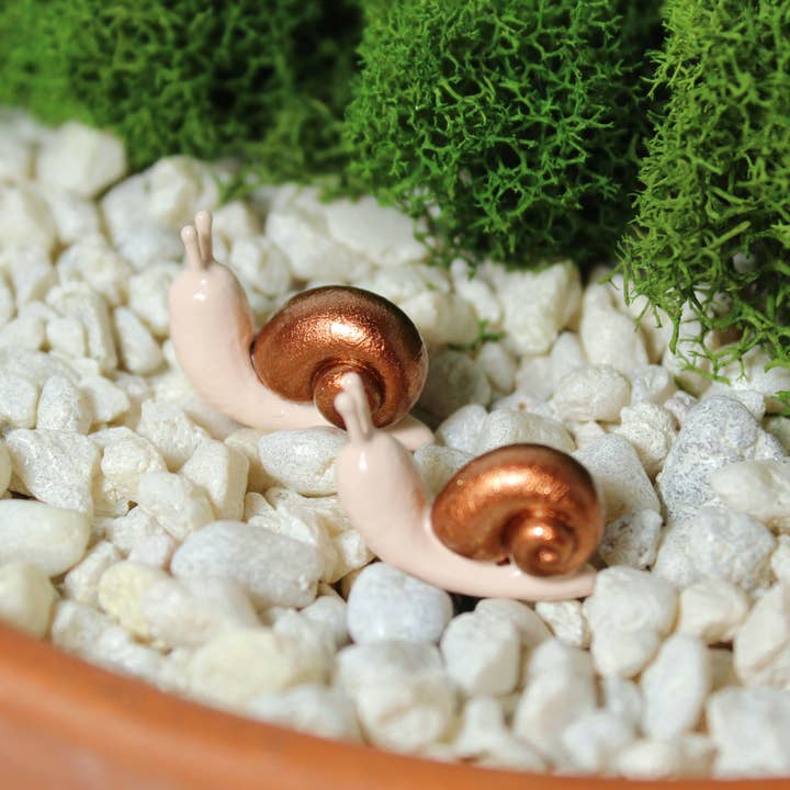 Fairy Garden Snails for wholesale by Mariposa Miniatures