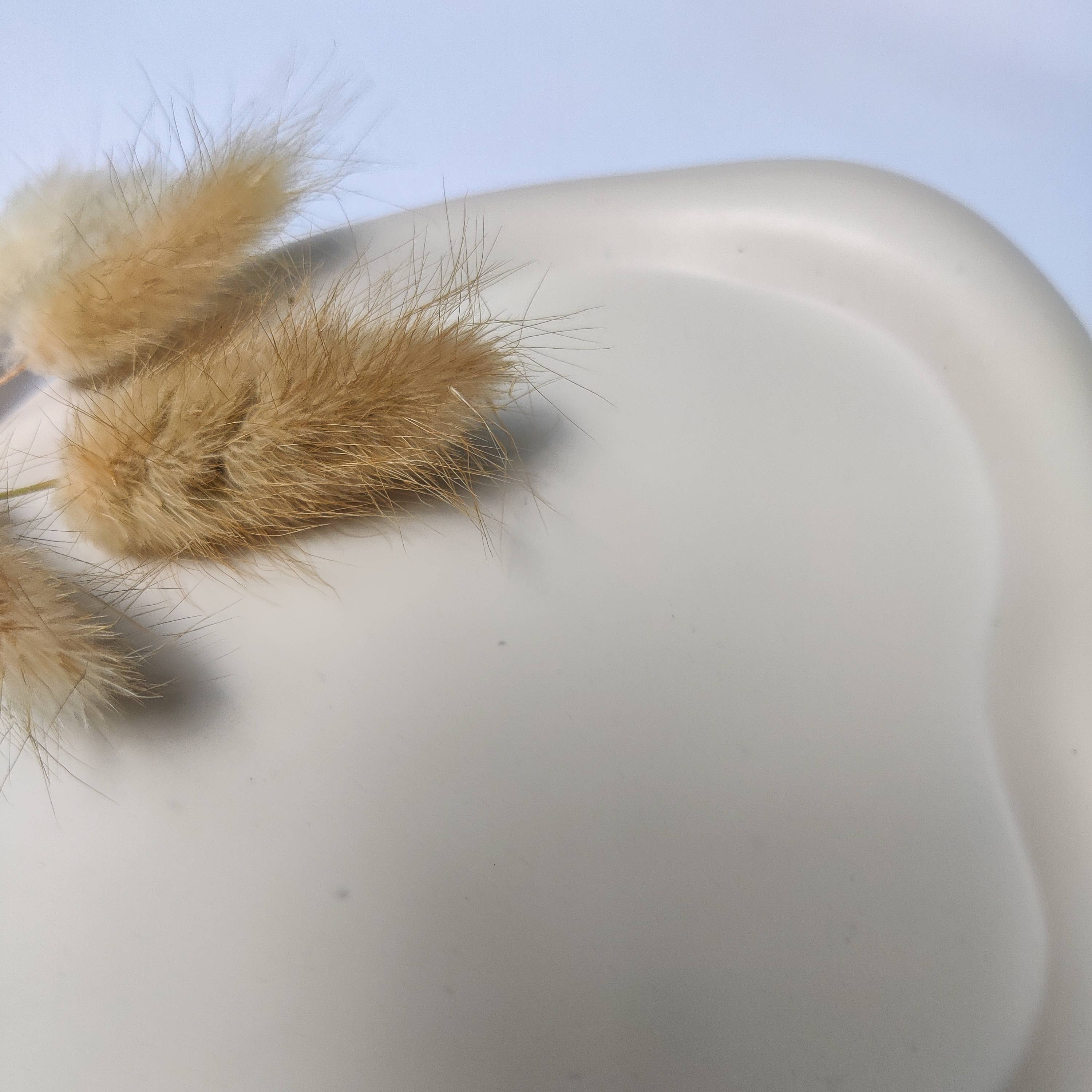 The Sage Rose Studio - Wholesale Jewelry Dish - Wavy irregular white tray, cloud jewellery display dish3