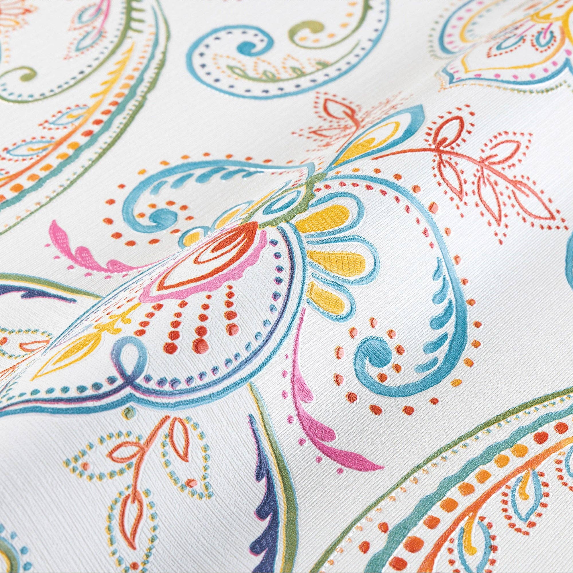 Walloro Luxury Embossed Wallpaper - Wholesale Wallpaper - White Elegant Damask 3D Embossed Wallpaper, Vibrant Colors Textured Luxury Wallpaper2