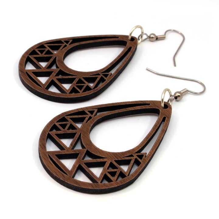 Boucles d'oreilles crochets en bois Triangle Teardrop pour la vente par Ear Emporium