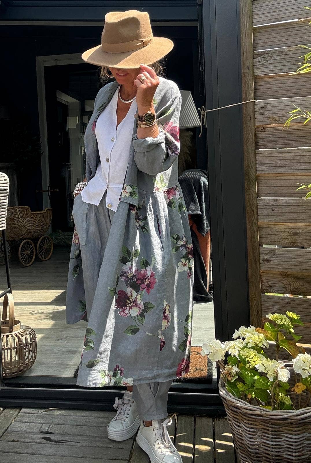 LINEN & COTTON HOUSE - Wholesale Jacket - Women's - JACKET 1142 FLOWERS LINEN MATERIAL WITH POCKETS18