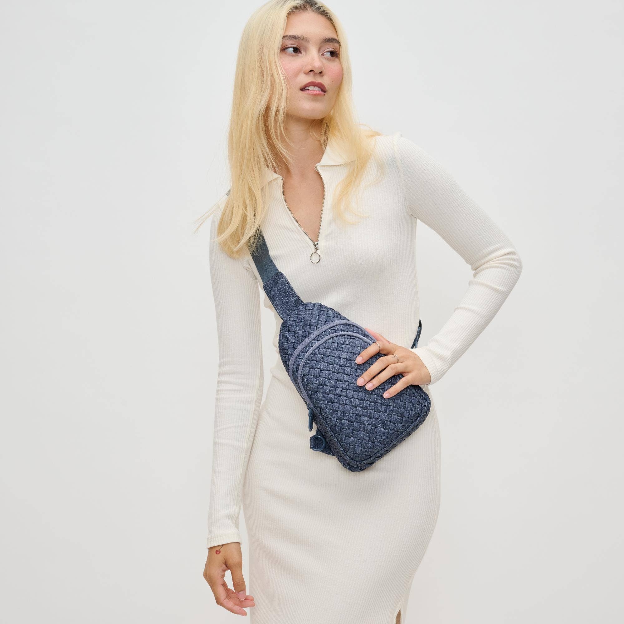 Sol and Selene - Vendita all'ingrosso Zaino - Donna - Zaino a tracolla in neoprene intrecciato Oltre l'Orizzonte98