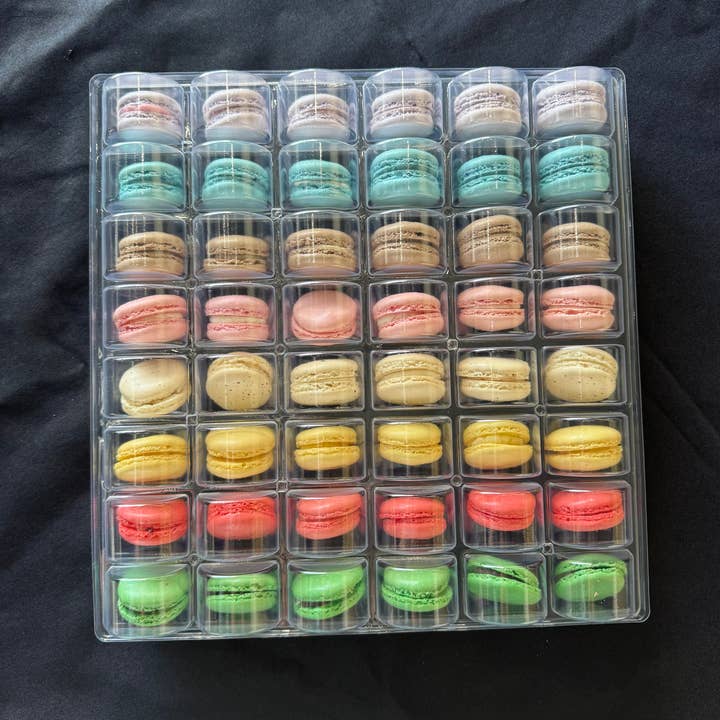 Lottiebelle's - Wholesale Cookie - 4 Dozen Sample Box French Macarons (Read Description)