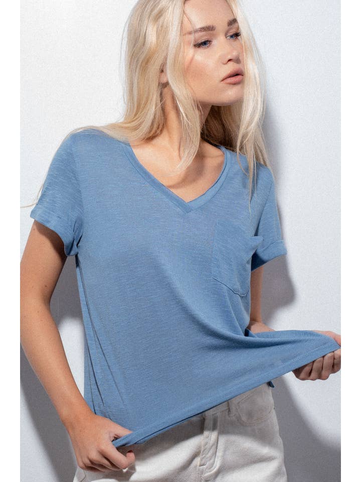 Urban Daizy - Wholesale T-Shirt - Women's - Rolled Sleeve V-Neck Pocket Tee33