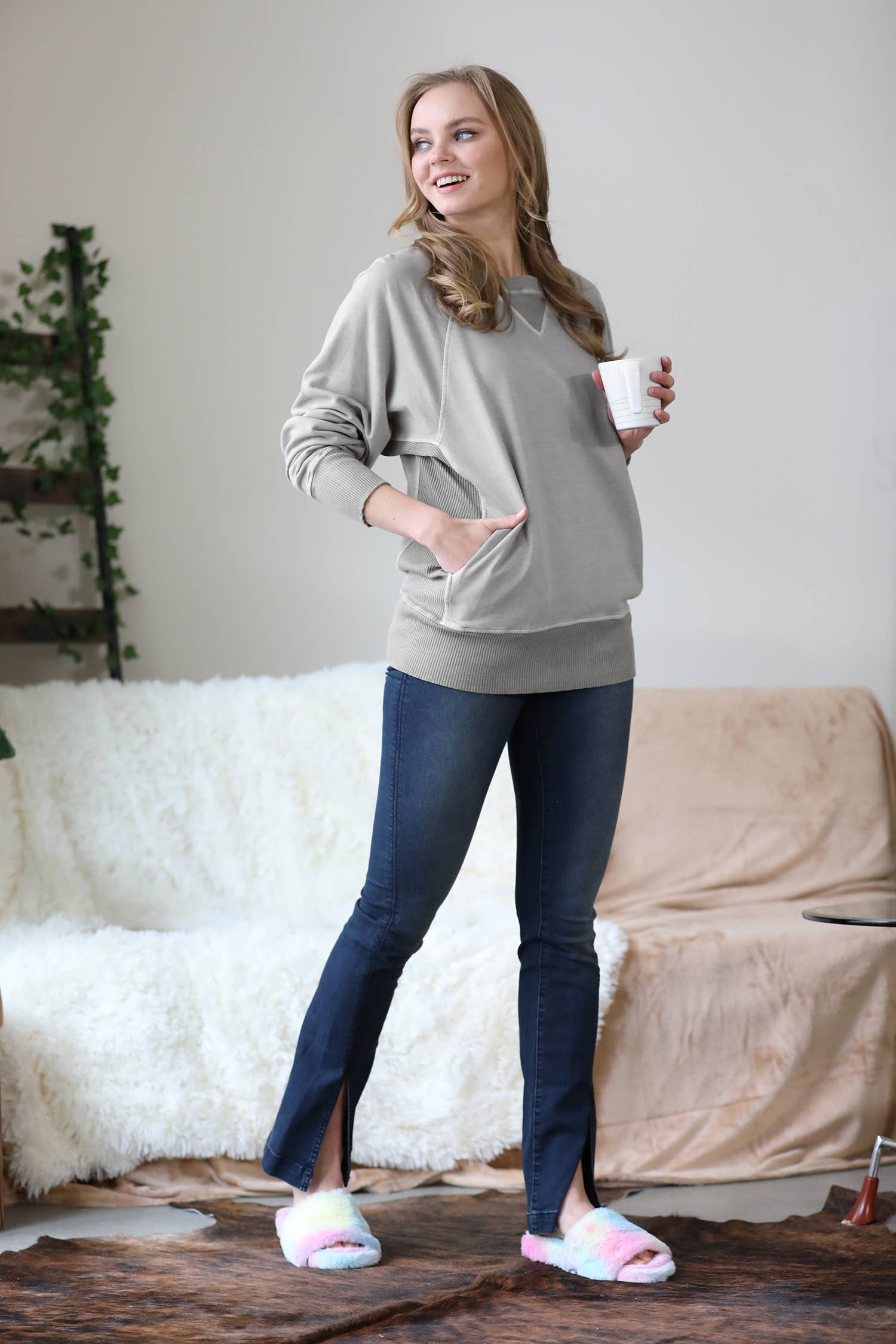 42POPS - Wholesale Sweatshirt - Women's - ',,,, Washed French Terry Pullover With Side Pockets27