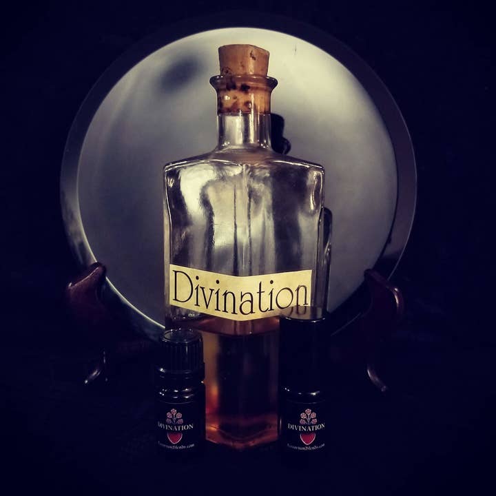 Divination Ritual Oil for wholesale by Rosarium Blends