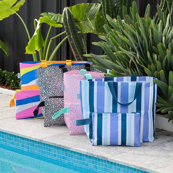 Hello Weekend - Wholesale Tote bag – Women's - Blue & White Hamptons -  Large Tote Bag with  Zip Pocket15