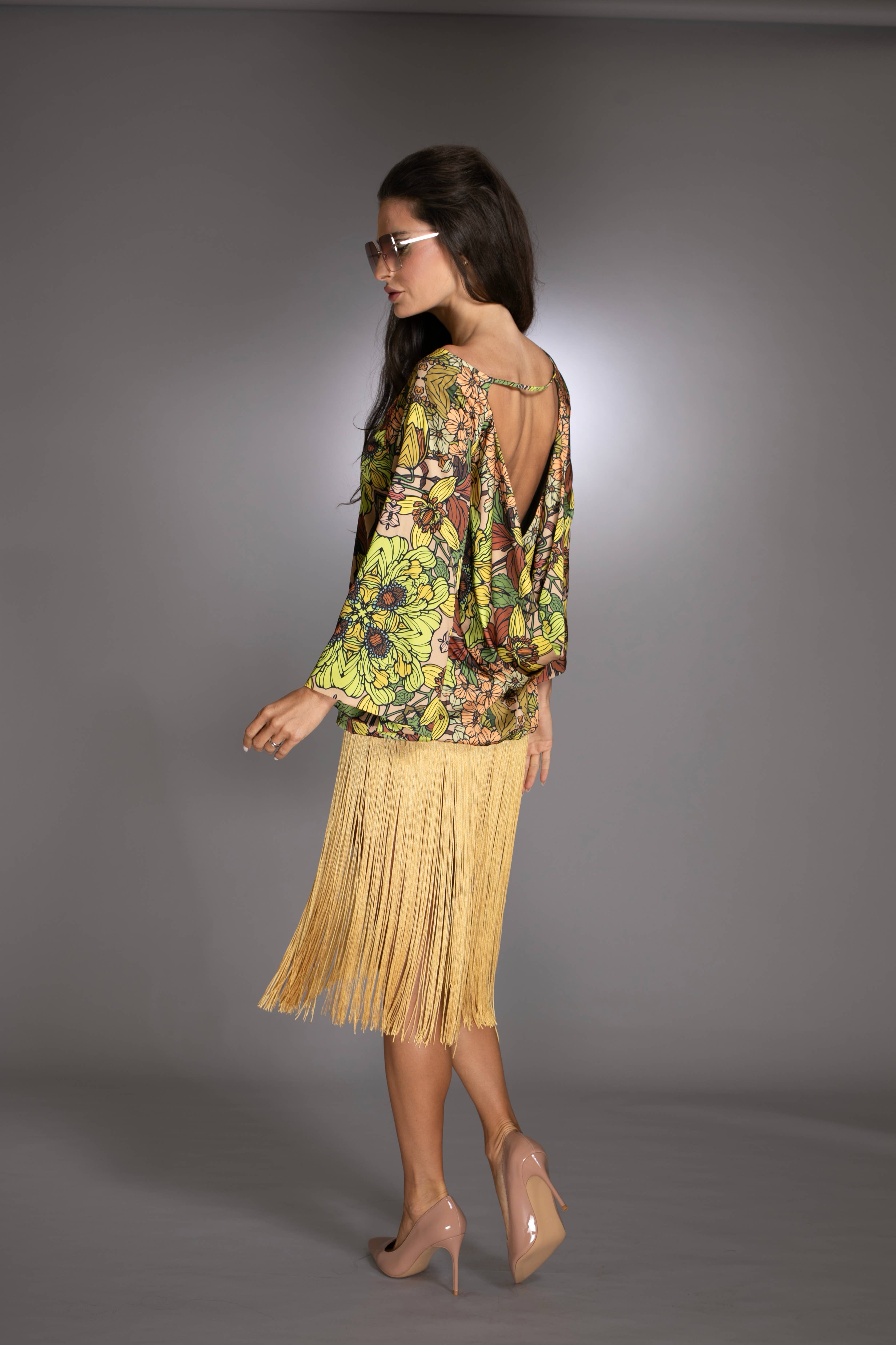 Nuvula – Großhandel Kleid – Damen – Goldenes Kleid mit Blumenmuster und Fransen2