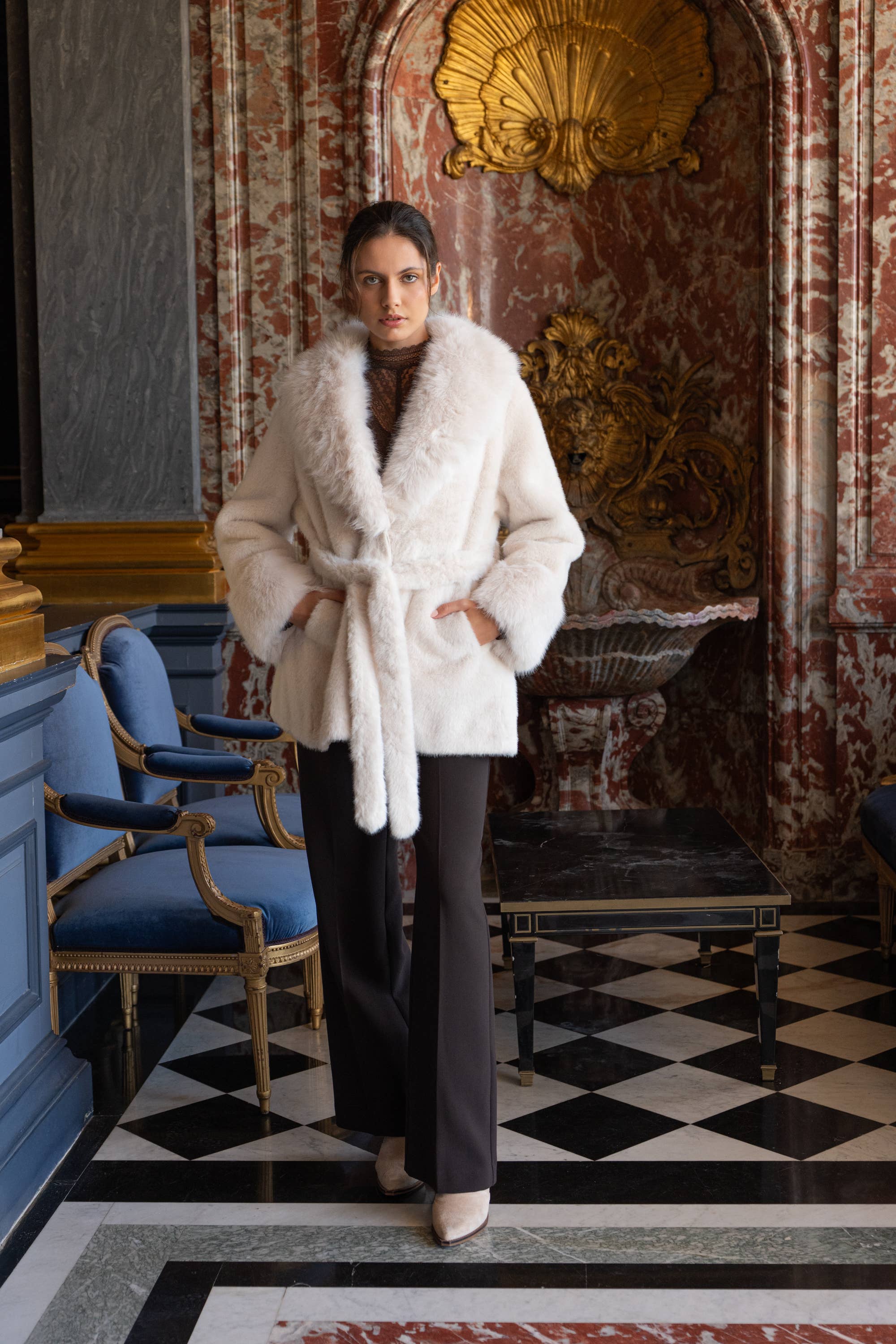 CHOKLATE PARIS - Vente Manteau en fourrure/fausse fourrure – femme - Manteau en fausse fourrure grand col - Y1716