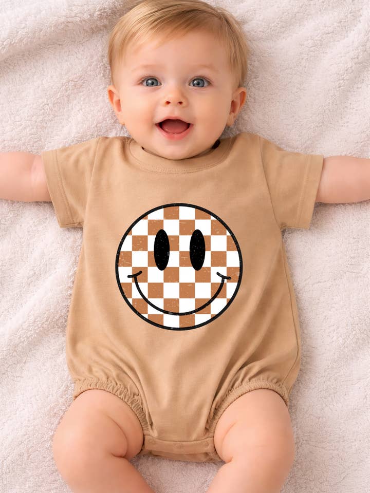 Pagliaccetto bubble retrò a quadretti con T-shirt Smiley per la vendita all'ingrosso da parte di Addie Joy company