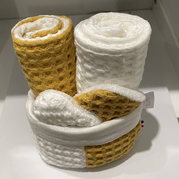 Lumä - Wholesale Face & Body Wipes - Mixed basket (washable cotton pads + face towels)13