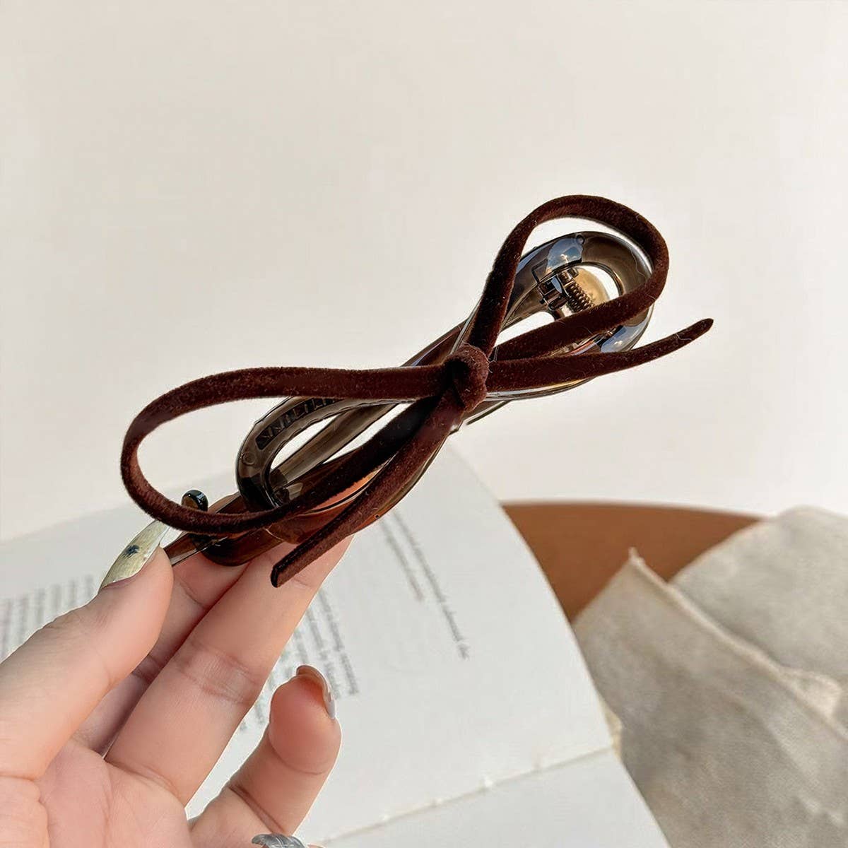 ACCITY - Wholesale Hair Clip - Women's - Velvet Bow Twist Clip Elegant Hair Claw_CWAHA080434