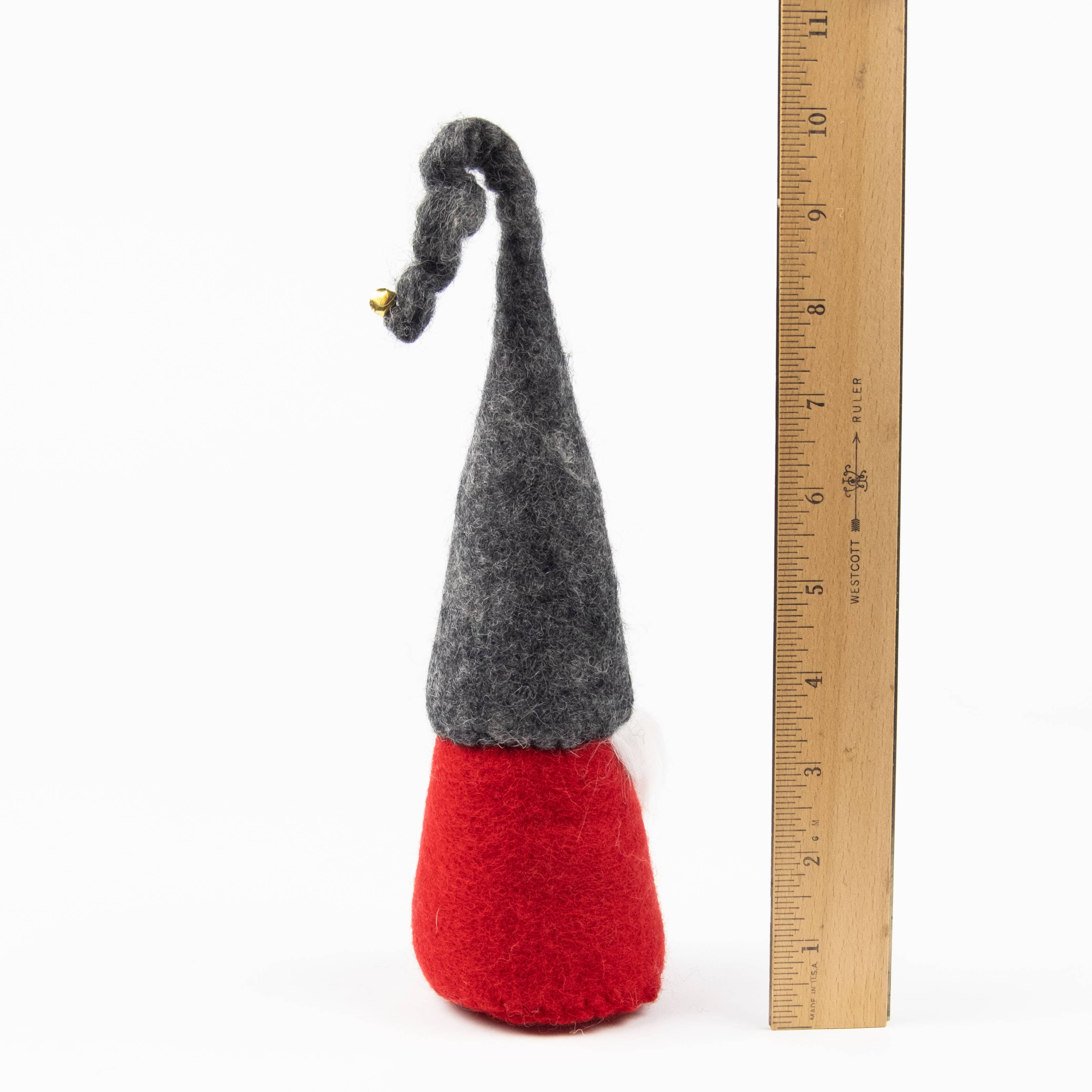 The Winding Road - Vendita all'ingrosso Decorazioni da tavolo - Decorazioni di Natale - Gnomo in Feltro - Cuore Rosso5